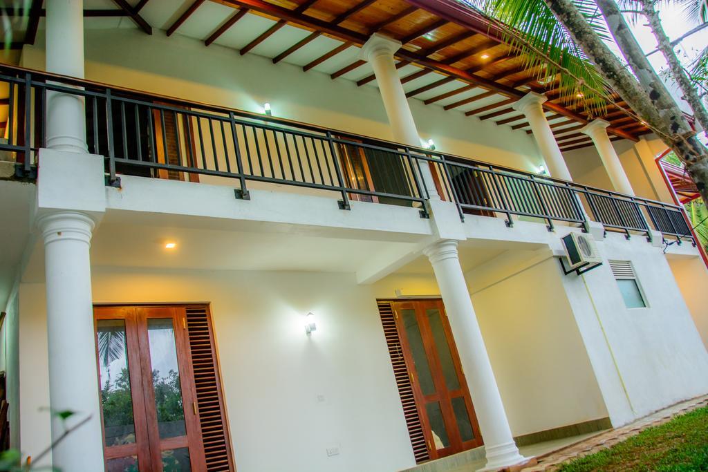 Villa White ฮิกคาดูวา ภายนอก รูปภาพ